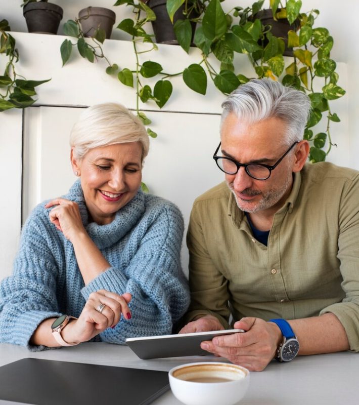 elderly couple co living